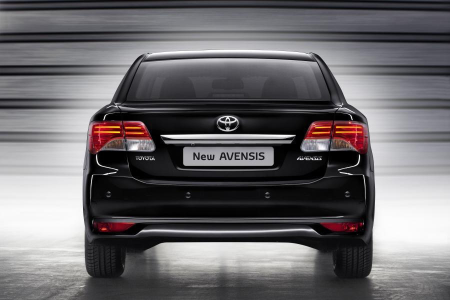  Toyota Avensis Sedan 2011 года  (фото 27 из 34)